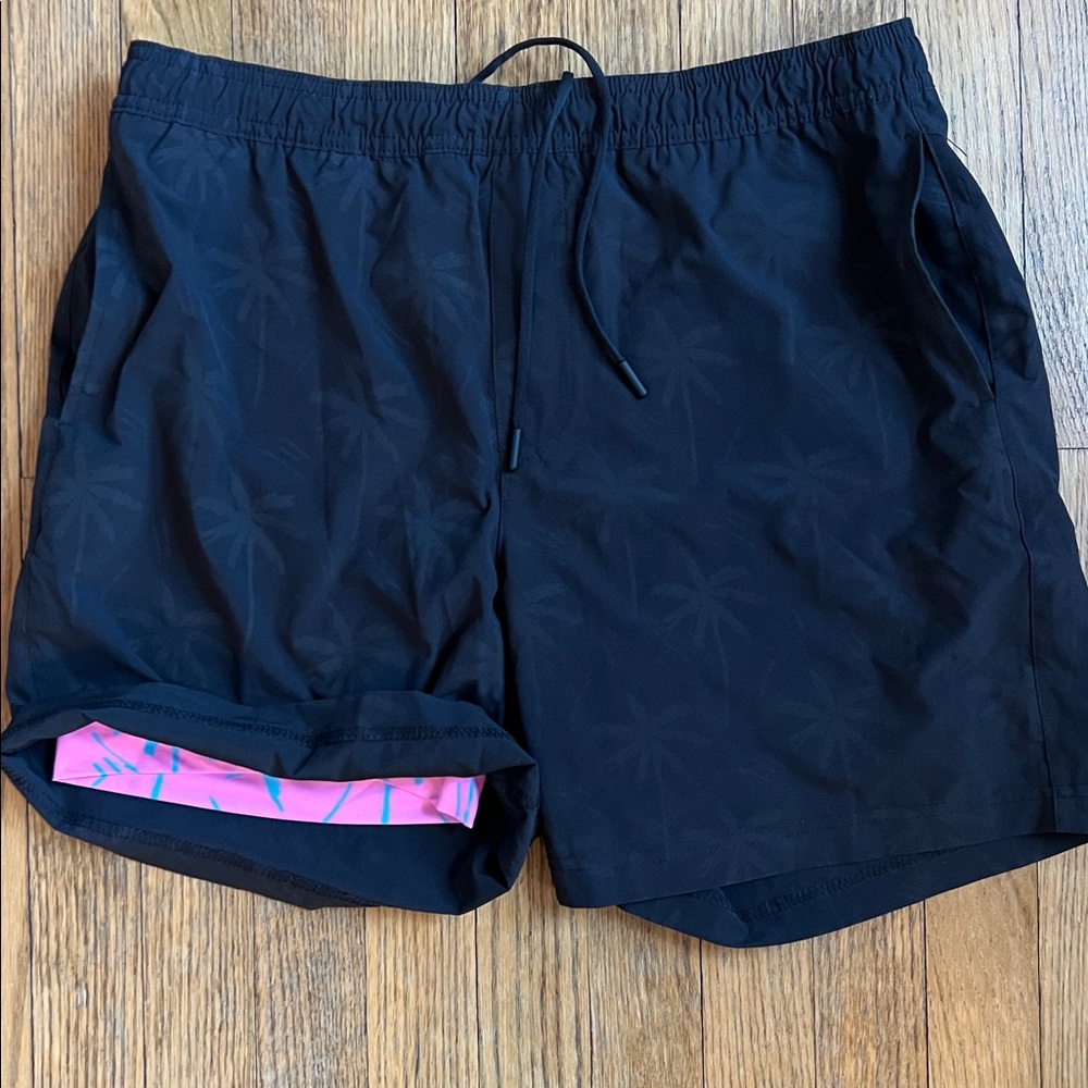 Chubbies Mens Elastic Waist Liner Swim Shorts. Black 5.5" INSEAM.